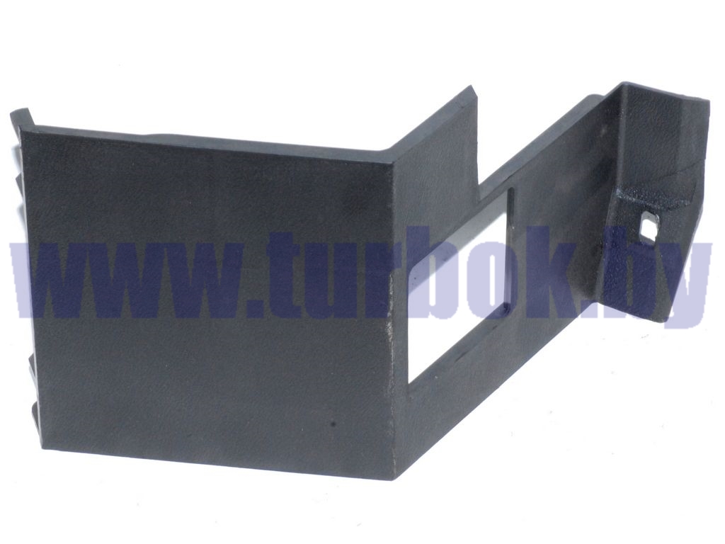 Дно панели приборов(слева от рулевой колонки)