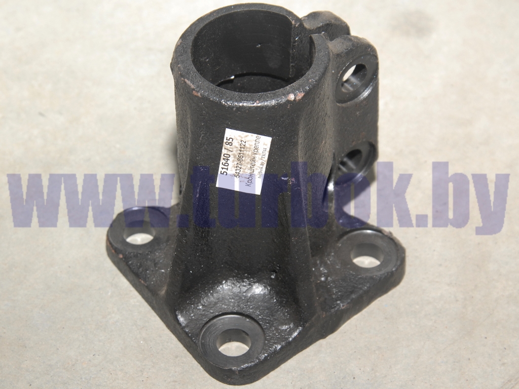 Кронштейн крепления брызговика заднего