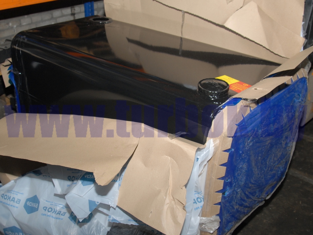 Бак топливный 500 л 1320х600х670 закругленный, правый МАЗ-5440, -6430, Евро-2, -3