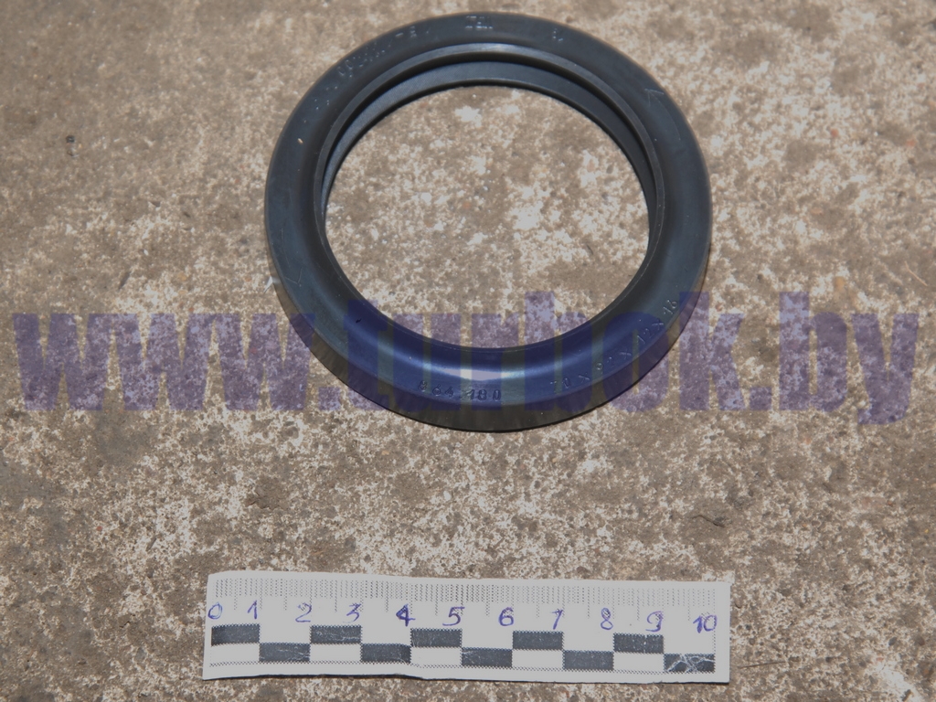 Манжета редуктора вращения левого