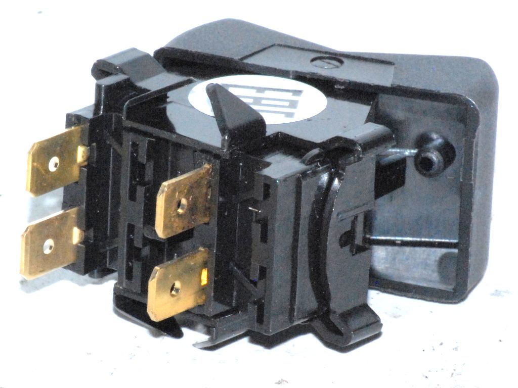 Выключатель гидропривода подъёма-опускания прицепа КАМАЗ-55102