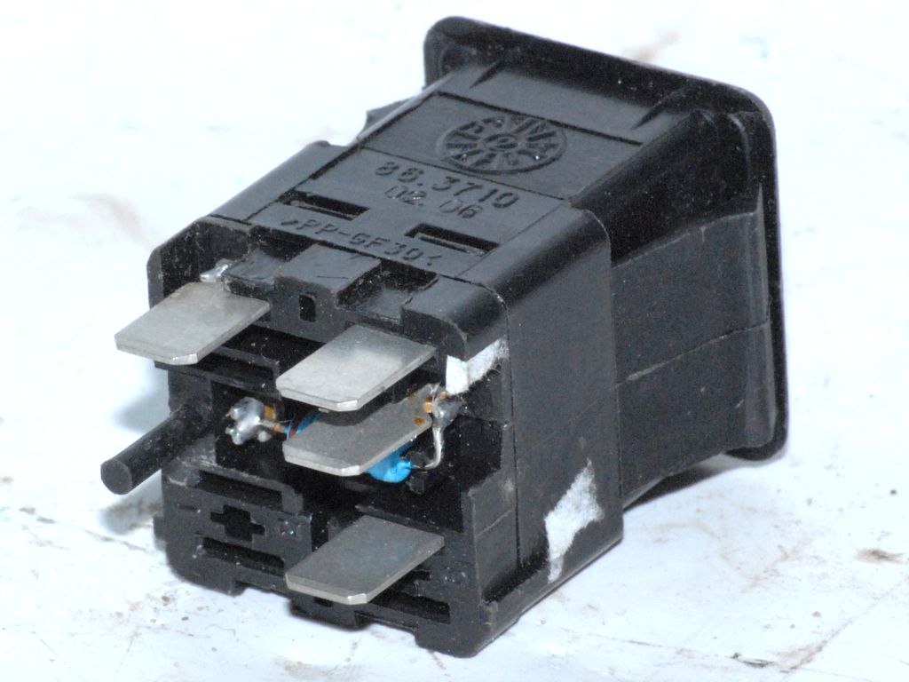 Выключатель дополнительных фар КАМАЗ