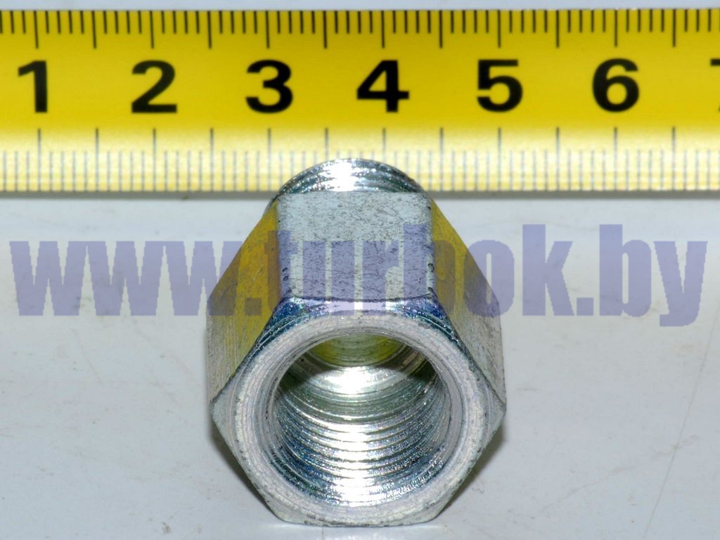 Штуцер (Внутренняя М16 и наружняя М16, под ключ "22", L-32)