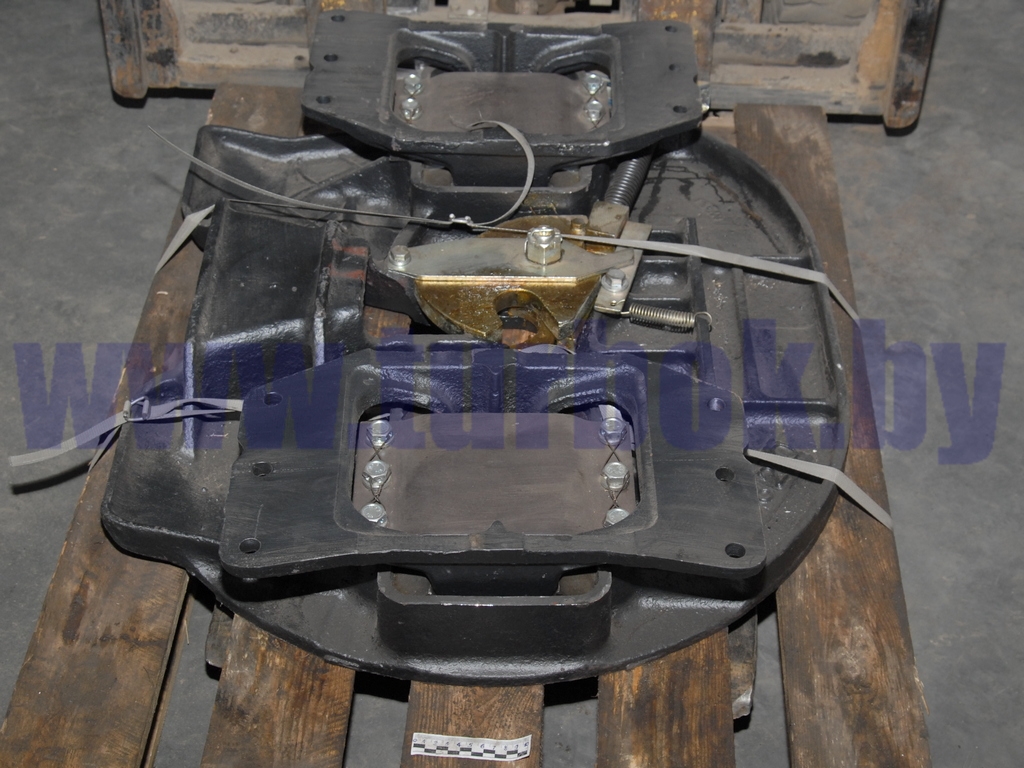 Седельное устройство Н=150, отверстий 12, D=16 (евро)