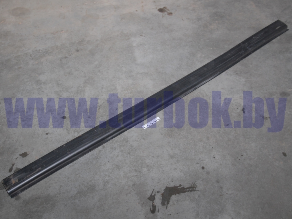 Уплотнитель левый