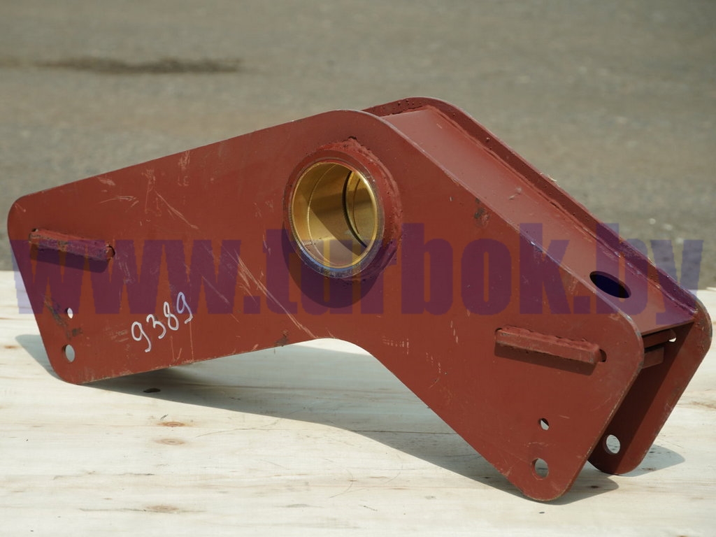 Балансир полуприцепа со втулками (разноплечий)