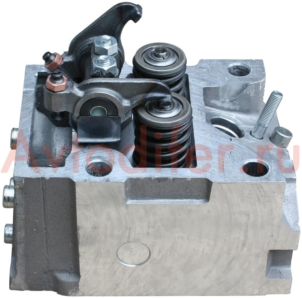 Головка цилиндра с клапанами